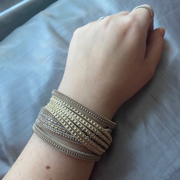 Cuff bracelet - Picture 2 of 2